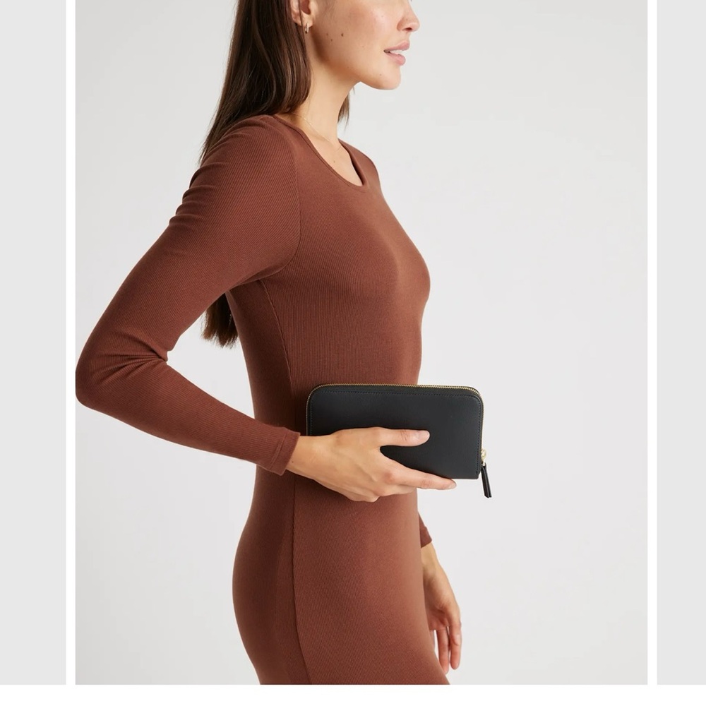 Quince Black Leather Women's Wallet